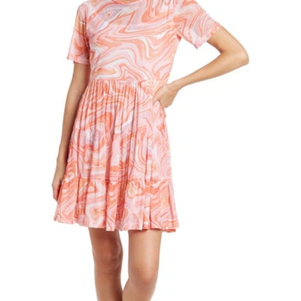 LOVE BY DESIGN Cate Floral Print Tiered T-shirt Dress In Marble Trouble
